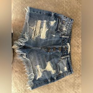 Closet clean out 🩷